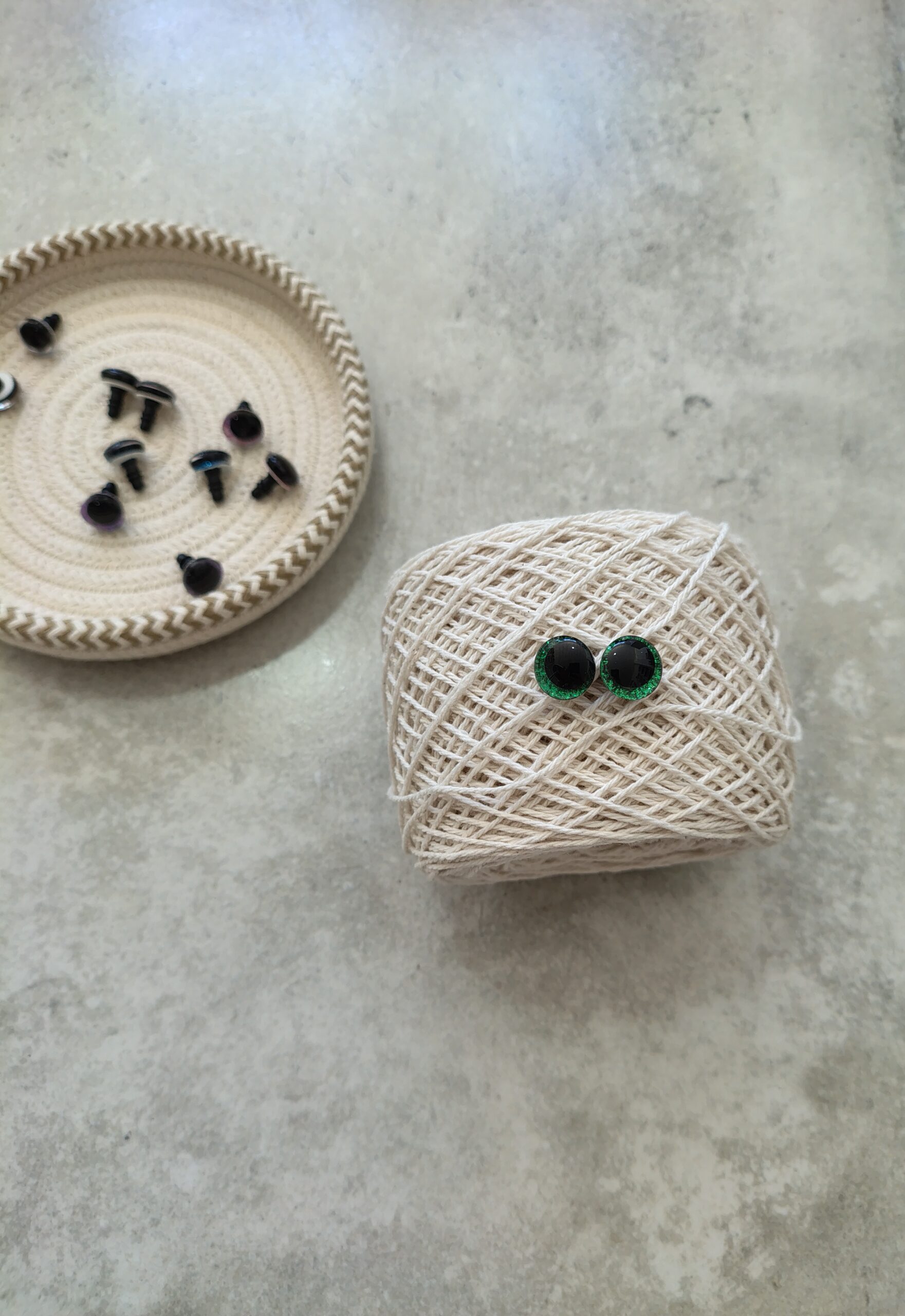 Ojitos de seguridad Brillos - Image 4